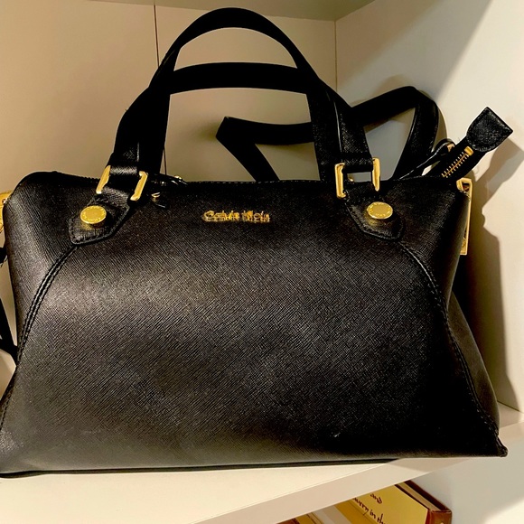 Calvin Klein Handbags - Calvin Klein leather bag